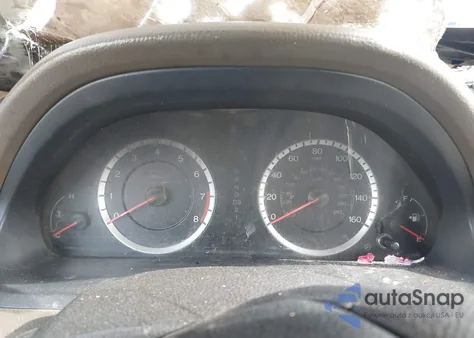 2010 Honda Accord 2.4 Lx z USA, uszkodzony, nr VIN 1HGCP2F32AA111569